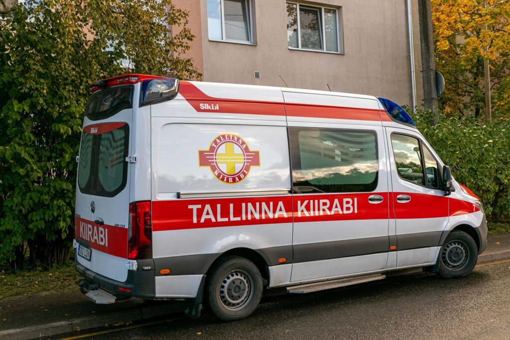 » Tallinn donează din nou ambulanțe și echipamente medicale Ucrainei